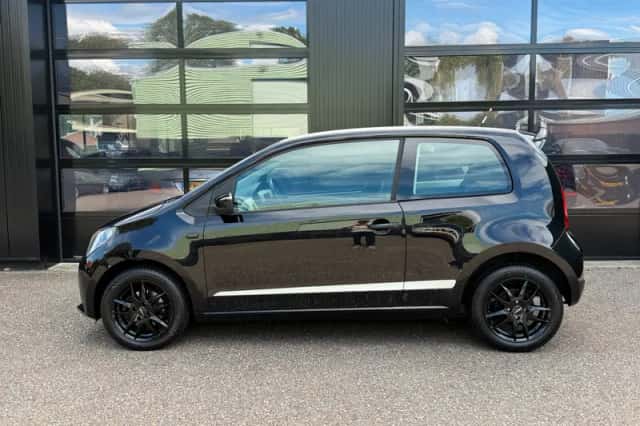 SEAT Mii (2012) thumbnail 4