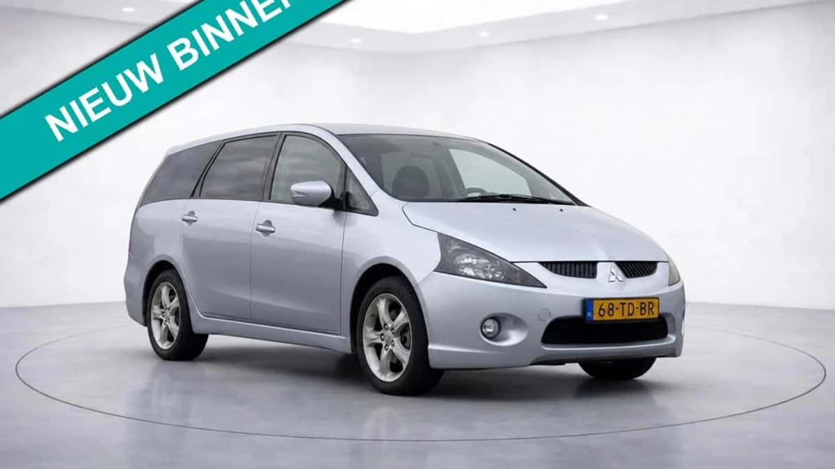 Mitsubishi Grandis (2004) — foto 1