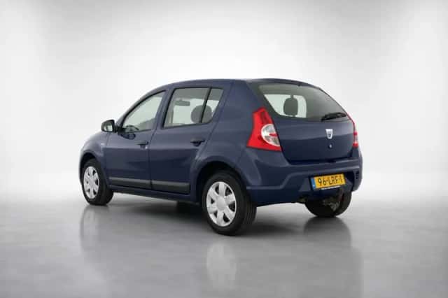 Dacia Sandero (2010) thumbnail 5