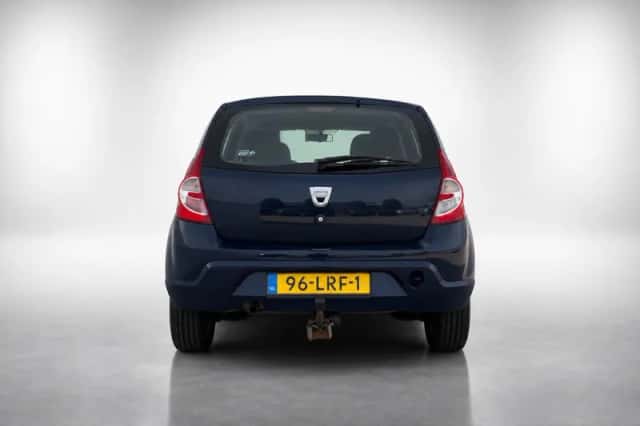 Dacia Sandero (2010) thumbnail 6