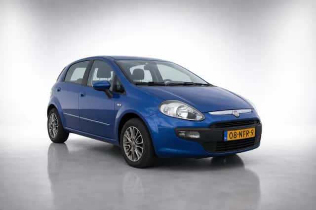 Fiat Punto (2010) thumbnail 1