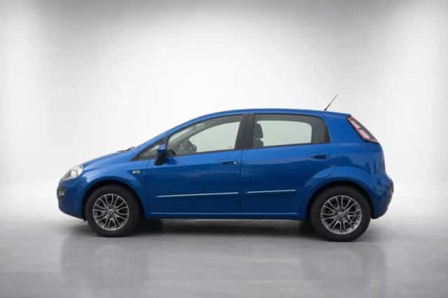 Fiat Punto (2010) thumbnail 4