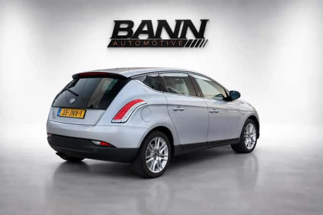 Lancia Delta (2009) thumbnail 6