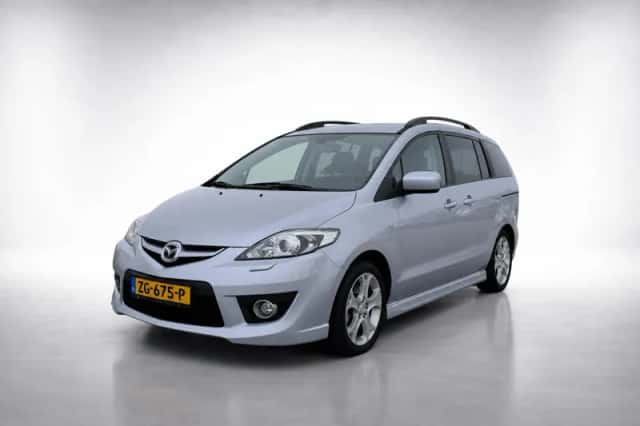 Mazda 5 (2010) thumbnail 3