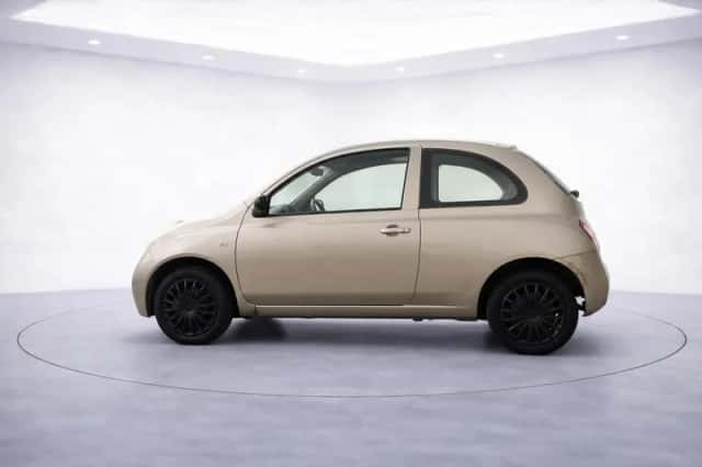 Nissan Micra (2004) thumbnail 4