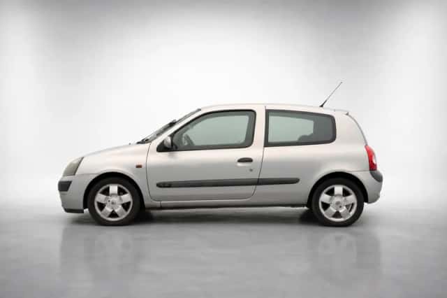 Renault Clio (2002) thumbnail 4