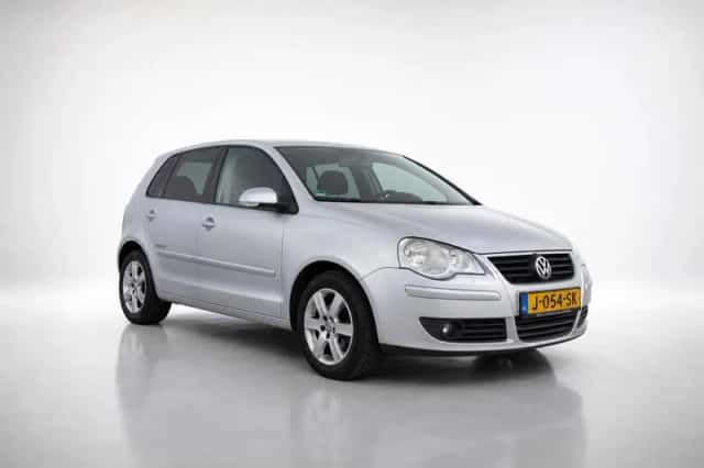 Volkswagen Polo (2009) thumbnail 1
