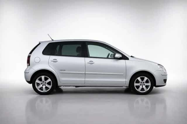 Volkswagen Polo (2009) thumbnail 4