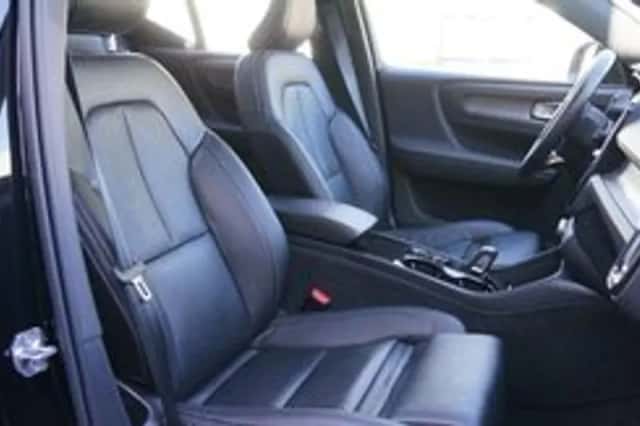 Volvo XC40 (2020) thumbnail 6