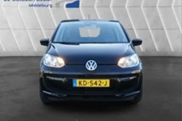 Volkswagen Up (2016) thumbnail 3