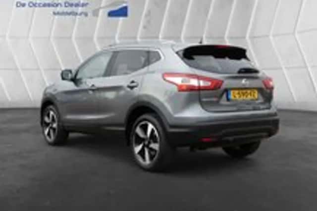 Nissan Qashqai (2017) thumbnail 5