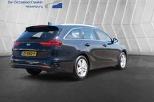 Kia Ceed Sportswagon (2019) thumbnail 5