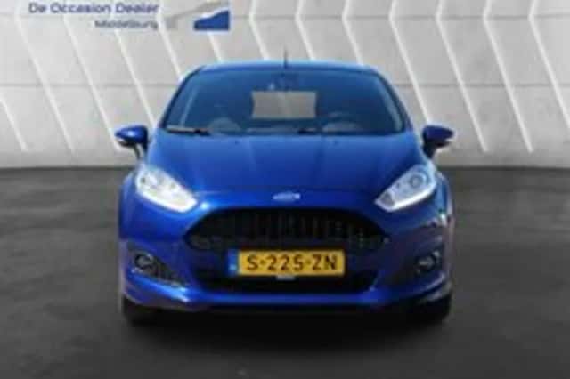 Ford Fiesta (2017) thumbnail 3