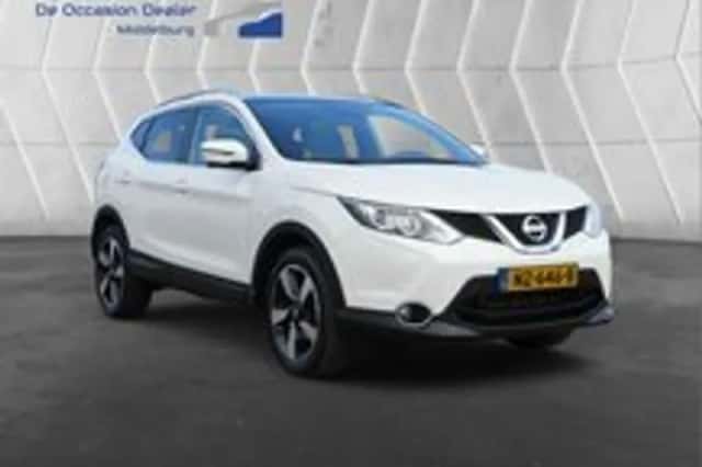 Nissan Qashqai (2017) thumbnail 3