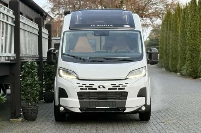 Adria Twin (2026) thumbnail 6