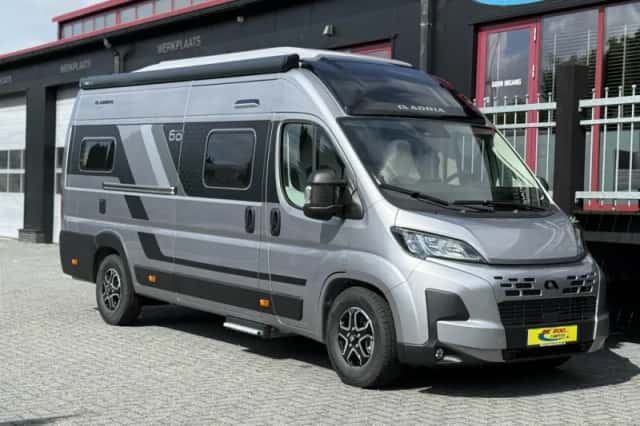Adria Twin (2026) thumbnail 5