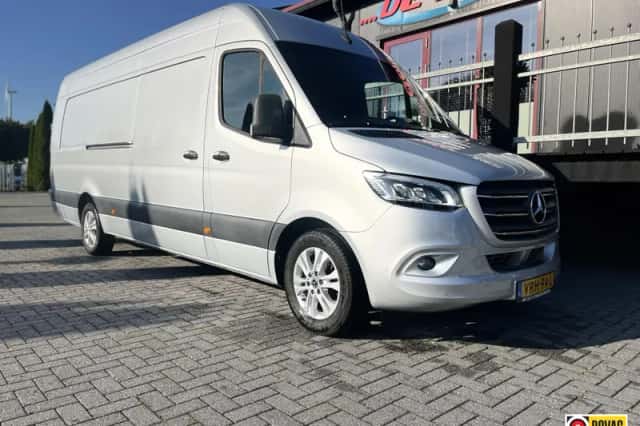 Mercedes-Benz Sprinter (2019) thumbnail 1