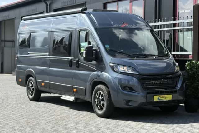 Malibu Van (2020) thumbnail 5