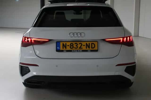 Audi A3 (2021) thumbnail 5