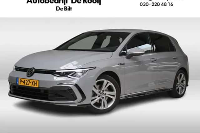 Volkswagen Golf (2021) thumbnail 2