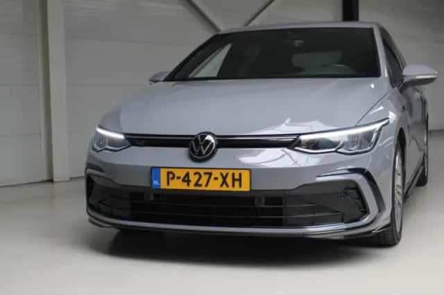 Volkswagen Golf (2021) thumbnail 5