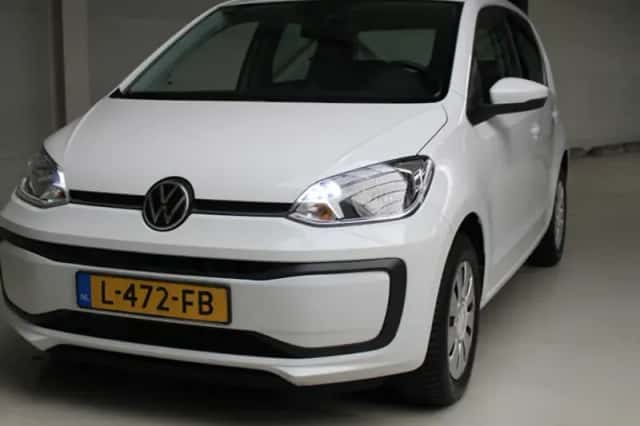 Volkswagen Up! (2021) thumbnail 6