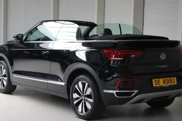 Volkswagen T-Roc (2025) thumbnail 4