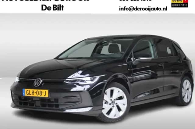 Volkswagen Golf (2024) thumbnail 2