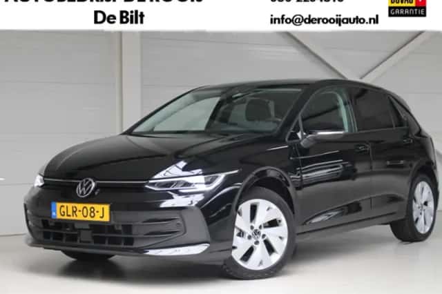 Volkswagen Golf (2024) thumbnail 2