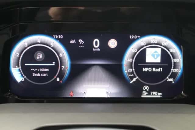 Volkswagen Golf (2024) thumbnail 13