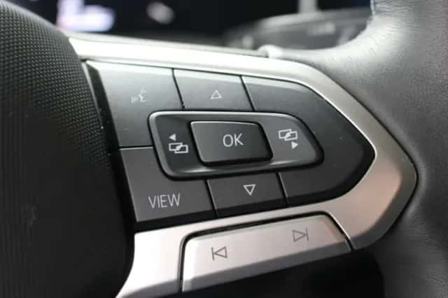 Volkswagen Golf (2024) thumbnail 15