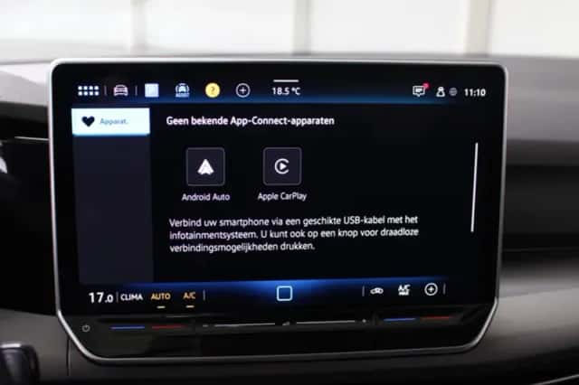 Volkswagen Golf (2024) thumbnail 16