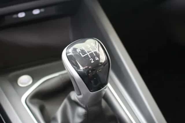 Volkswagen Golf (2024) thumbnail 20
