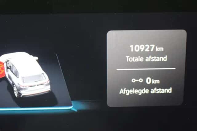 Volkswagen Tiguan (2024) thumbnail 3