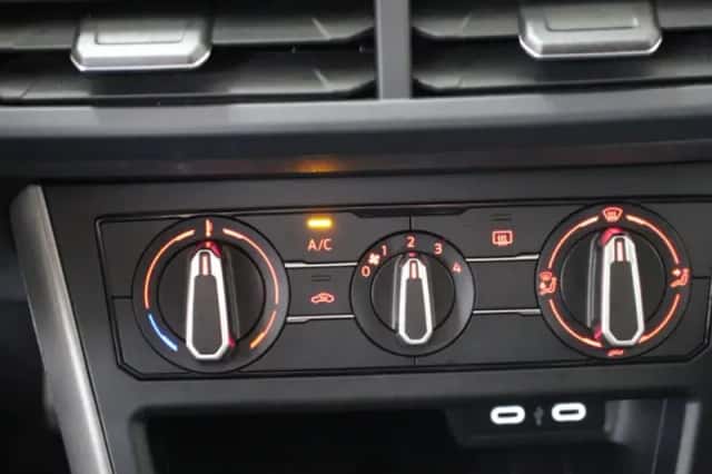 Volkswagen Polo (2021) thumbnail 22