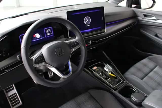 Volkswagen Golf (2025) thumbnail 11