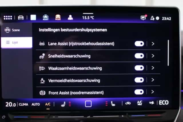 Volkswagen Golf (2025) thumbnail 18