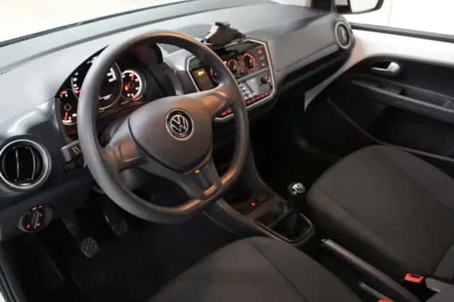 Volkswagen Up! (2021) thumbnail 11