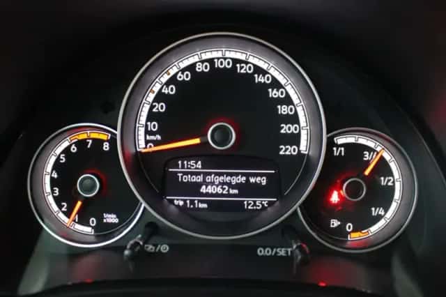 Volkswagen Up! (2021) thumbnail 12