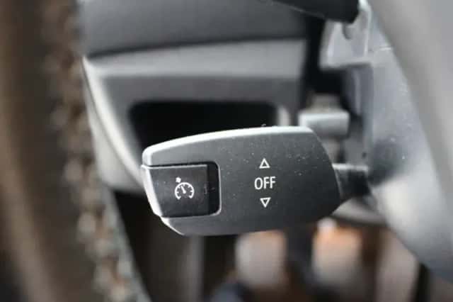 BMW 1-Serie (2011) thumbnail 22