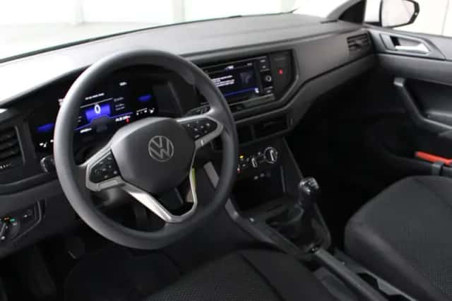 Volkswagen Polo (2023) thumbnail 10