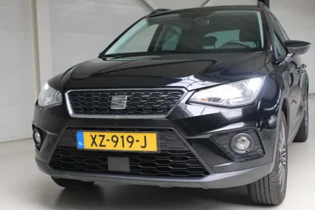 SEAT Arona (2019) thumbnail 6