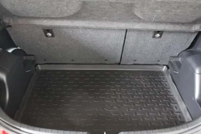 Toyota Yaris (2018) thumbnail 6