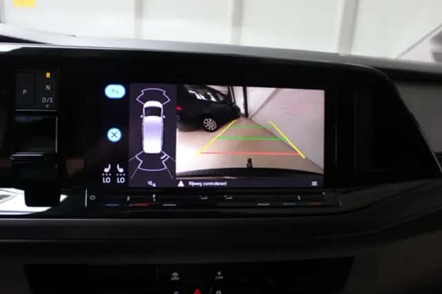 Volkswagen Multivan (2022) thumbnail 16