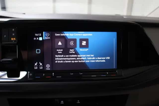Volkswagen Multivan (2022) thumbnail 18