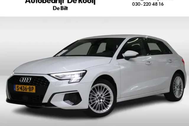 Audi A3 (2023) thumbnail 2