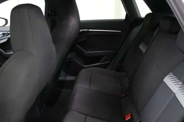 Audi A3 (2023) thumbnail 9
