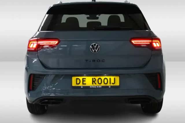 Volkswagen T-Roc (2025) thumbnail 4
