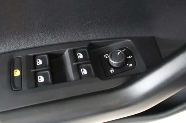 Volkswagen Polo (2022) thumbnail 11