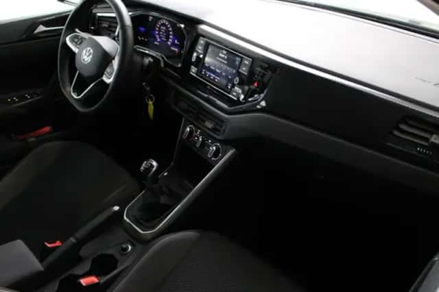 Volkswagen Polo (2022) thumbnail 7